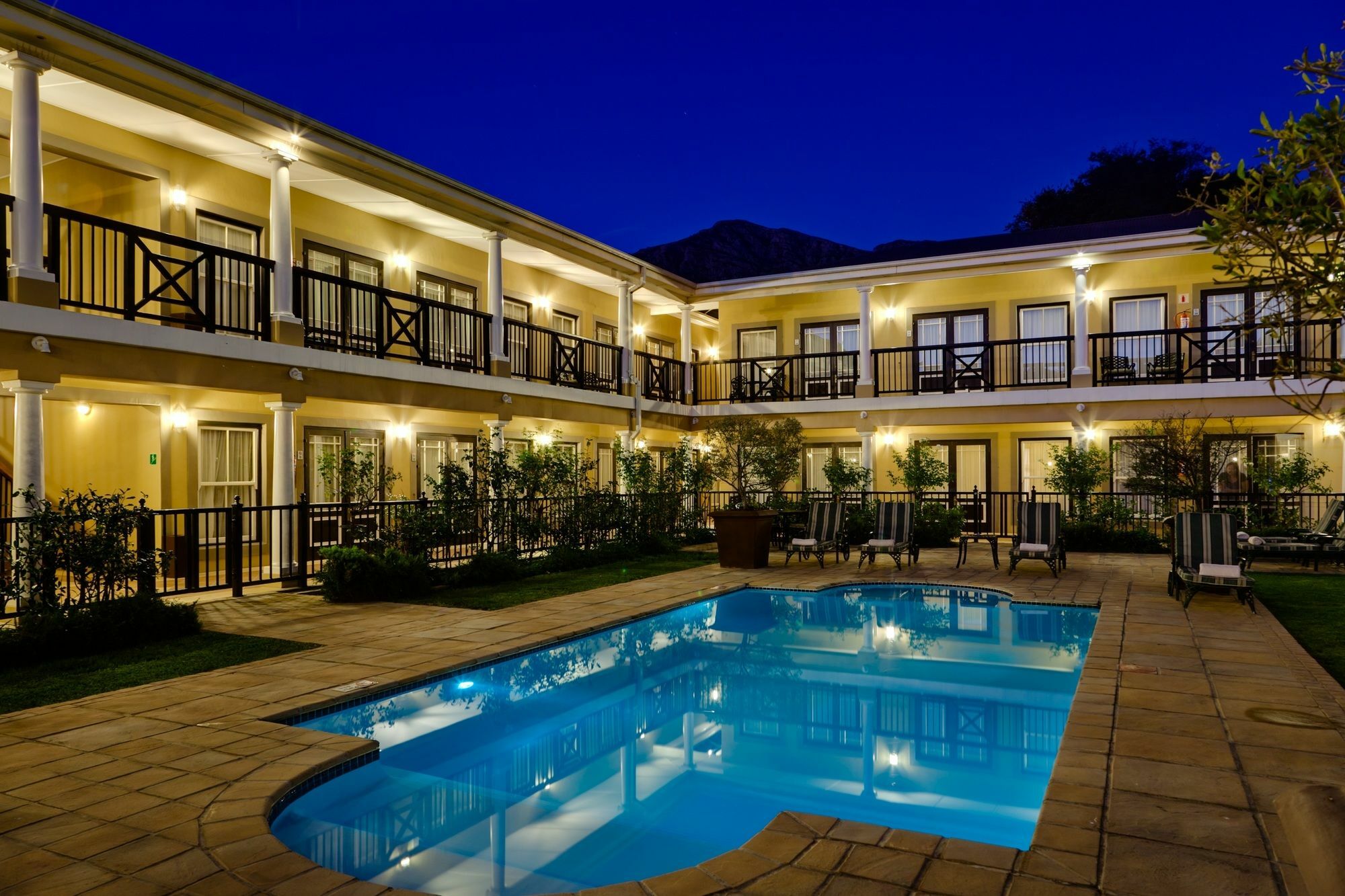 Protea Hotel by Marriott Franschhoek Buitenkant foto